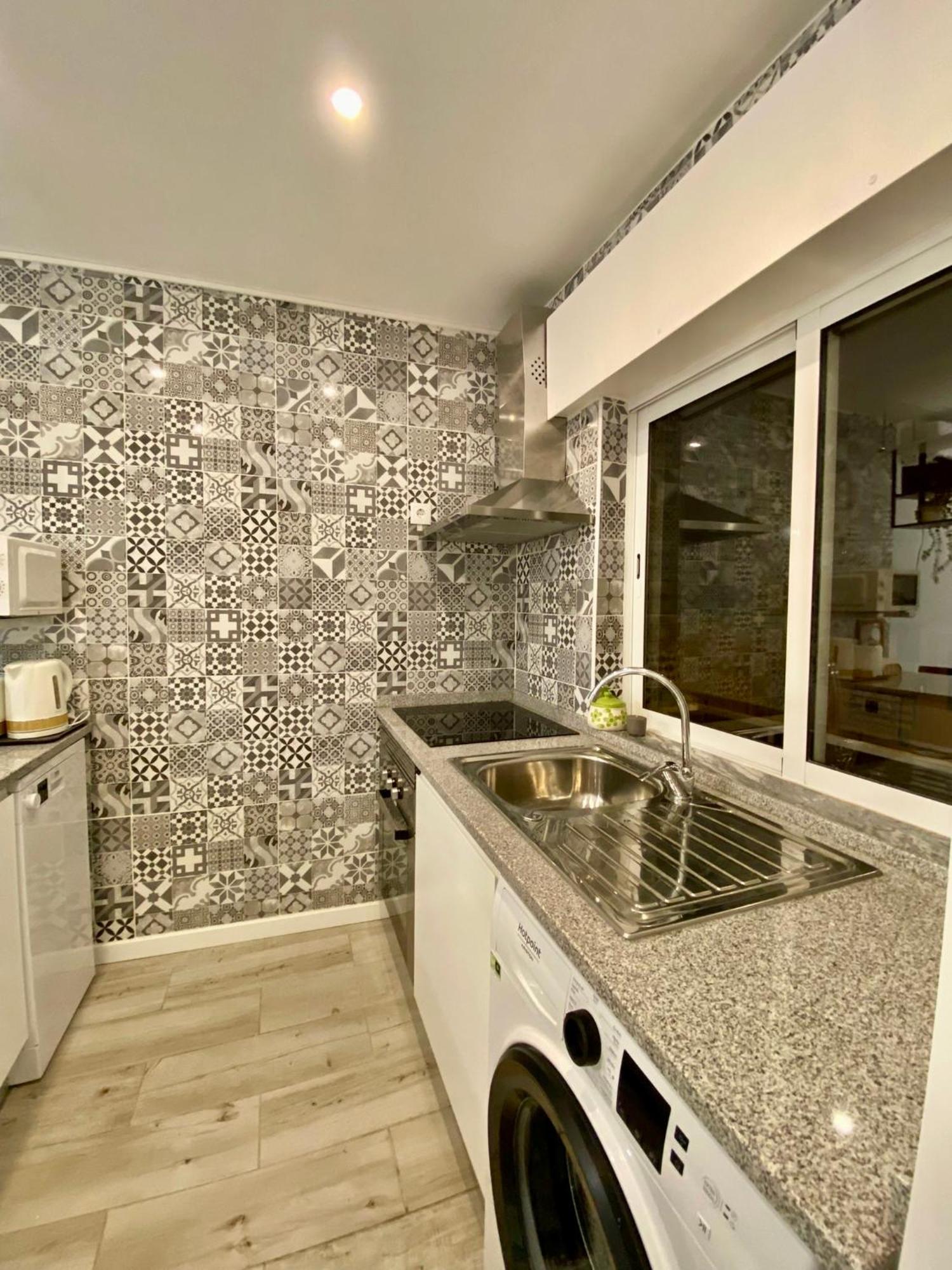 Casa Pe Da Praia Monte Gordo Eksteriør billede